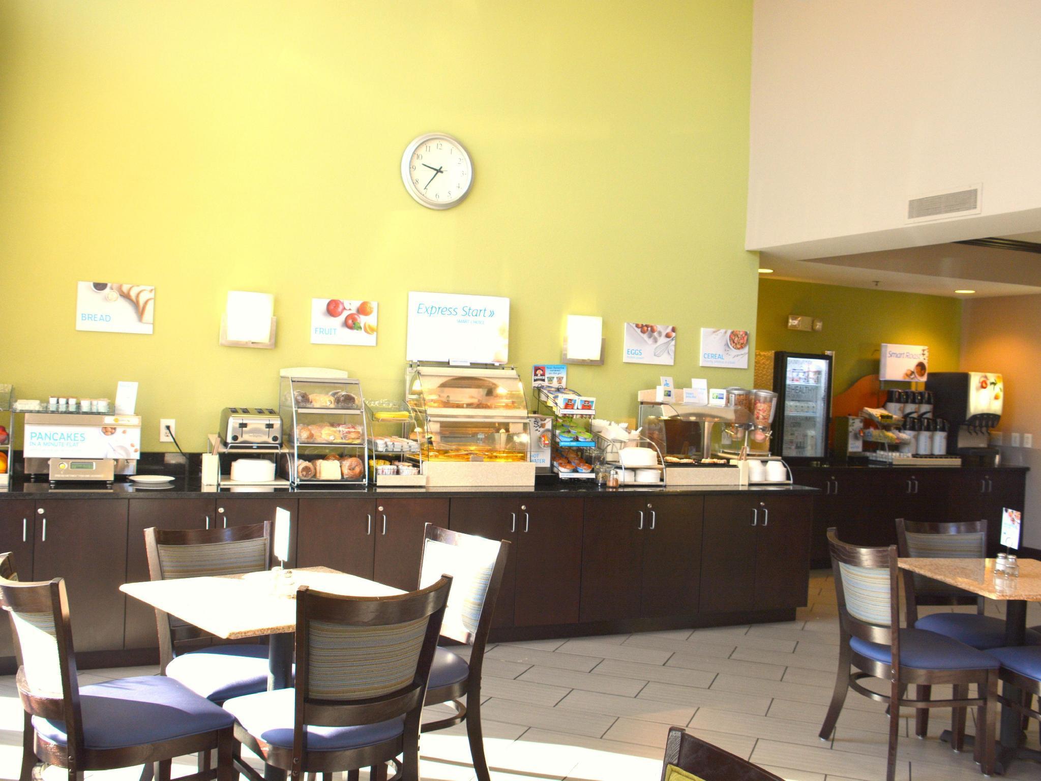 Holiday Inn Express Hotel & Suites Raleigh North - Wake Forest By Ihg Extérieur photo